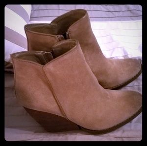 Woman's booties